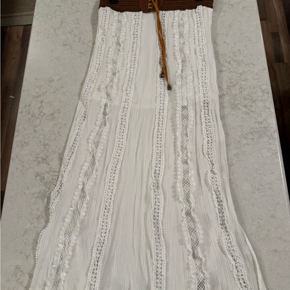 VENUS Dresses & Skirts - VENUS White and Brown Skirt